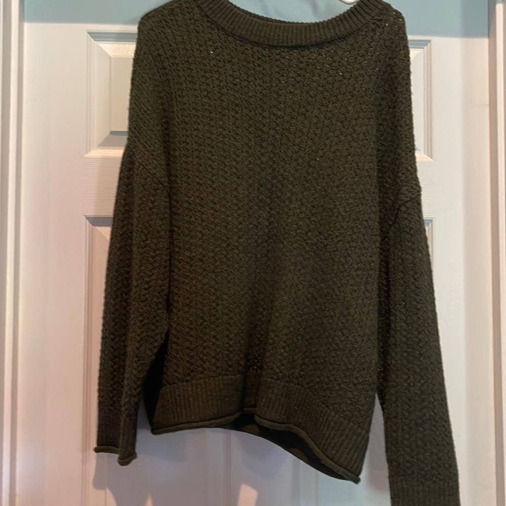 Universal Thread sweater